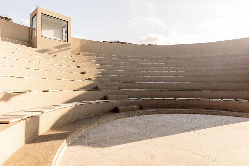 Elios Hill - Sun Kissed Happiness