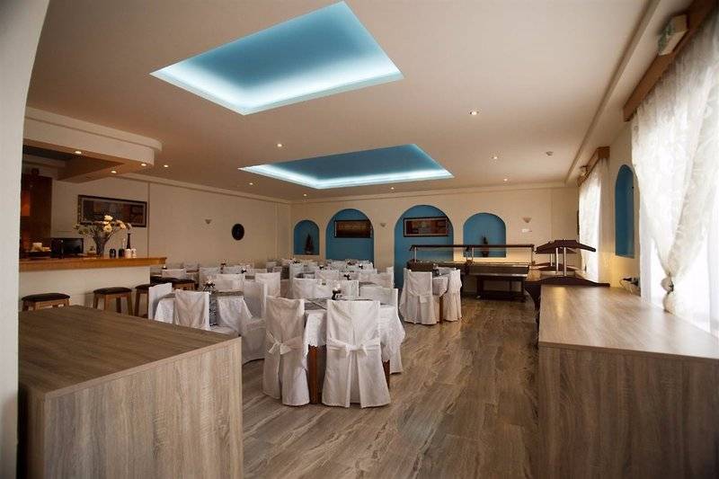 Anthoula Village Hotel