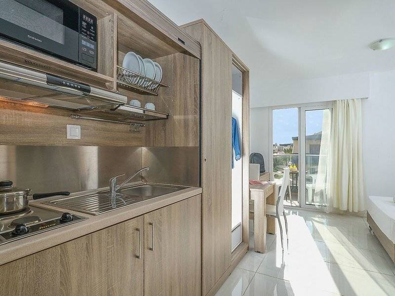 Anthoula Village Hotel