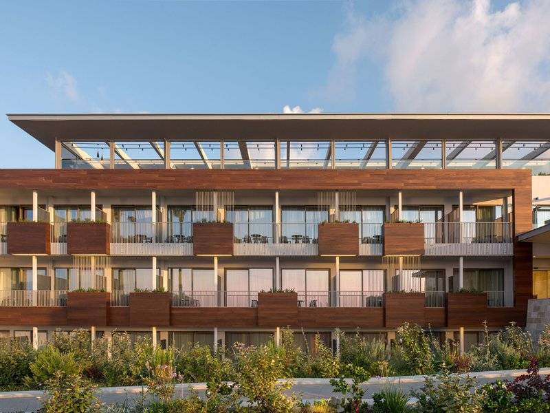 Ikones Seafront Luxury Suites