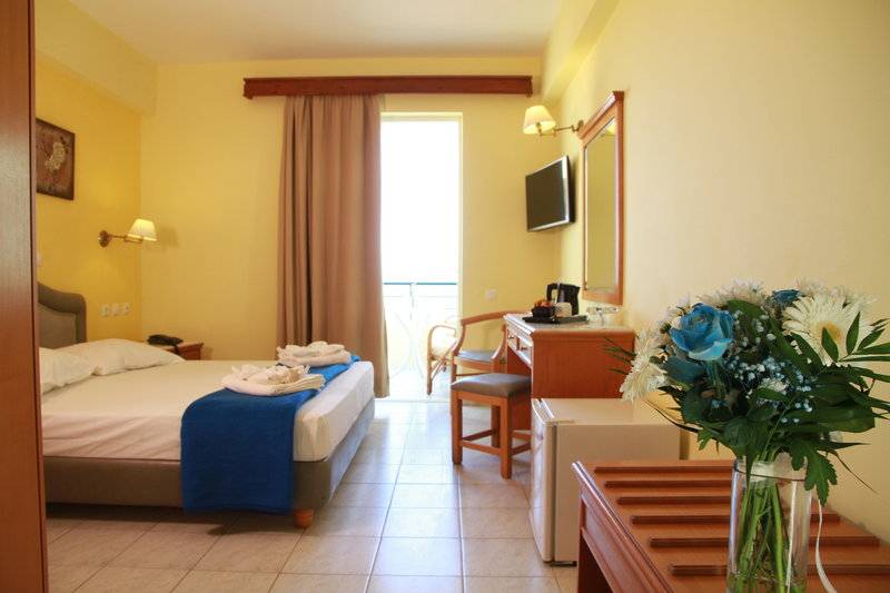 Dedalos Beach Hotel
