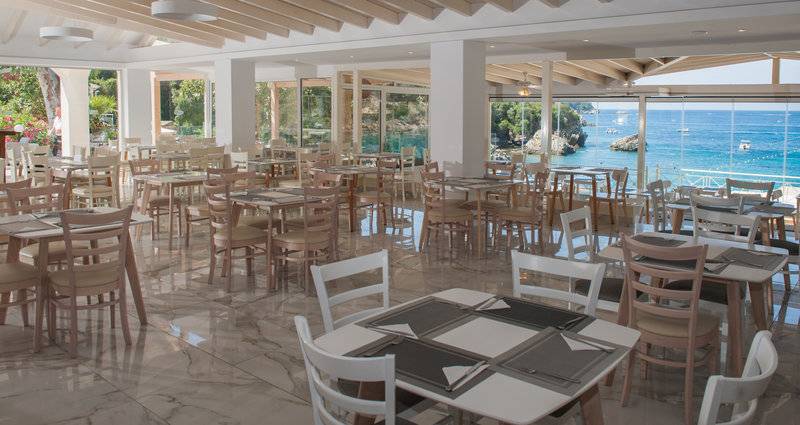 Blue Princess Hotel and Suites