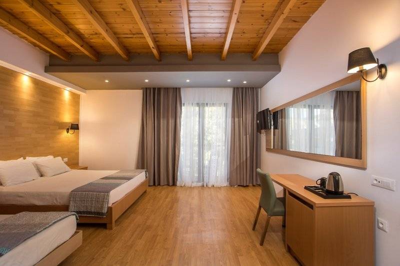 Gennadi Seaside Resort