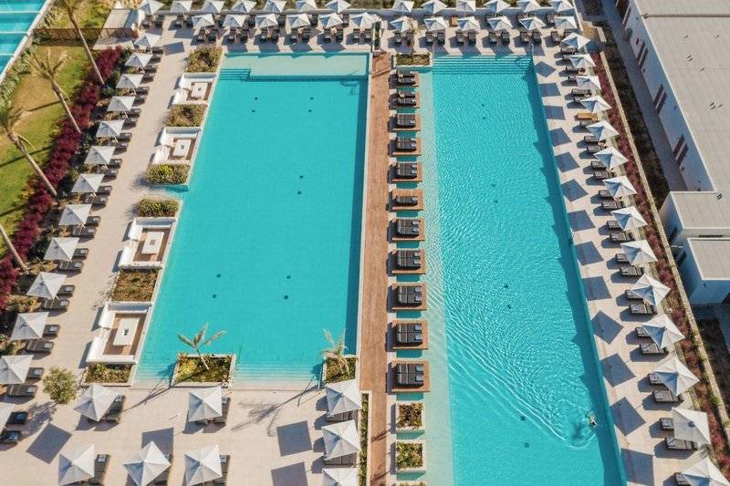 Gennadi Grand Resort