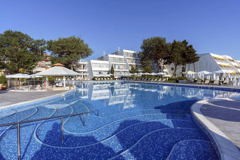 AluaSun Helios Beach