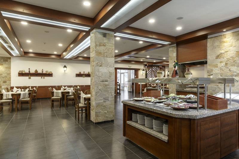 AluaSun Helios Beach