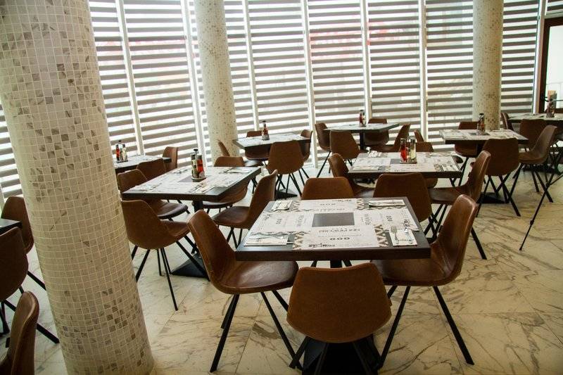 Best Western PLUS Premium Inn Hotel & Casino