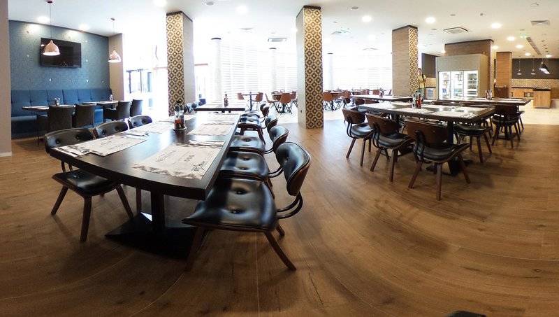 Best Western PLUS Premium Inn Hotel & Casino