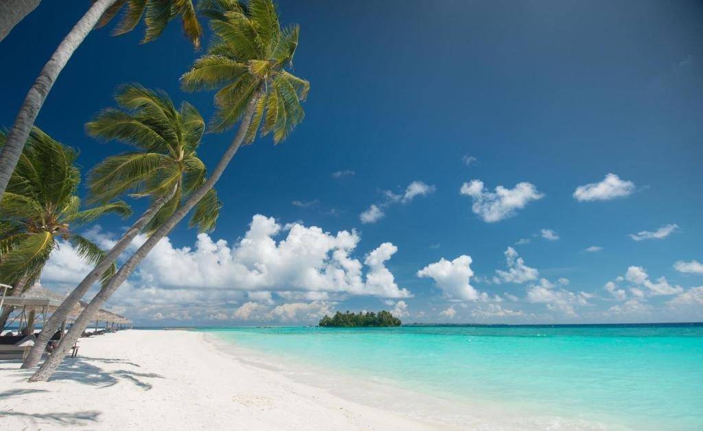 Veligandu Island Resort & Spa