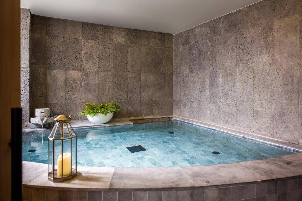 Cross Vibe Bangkok Sukhumvit Hotel 