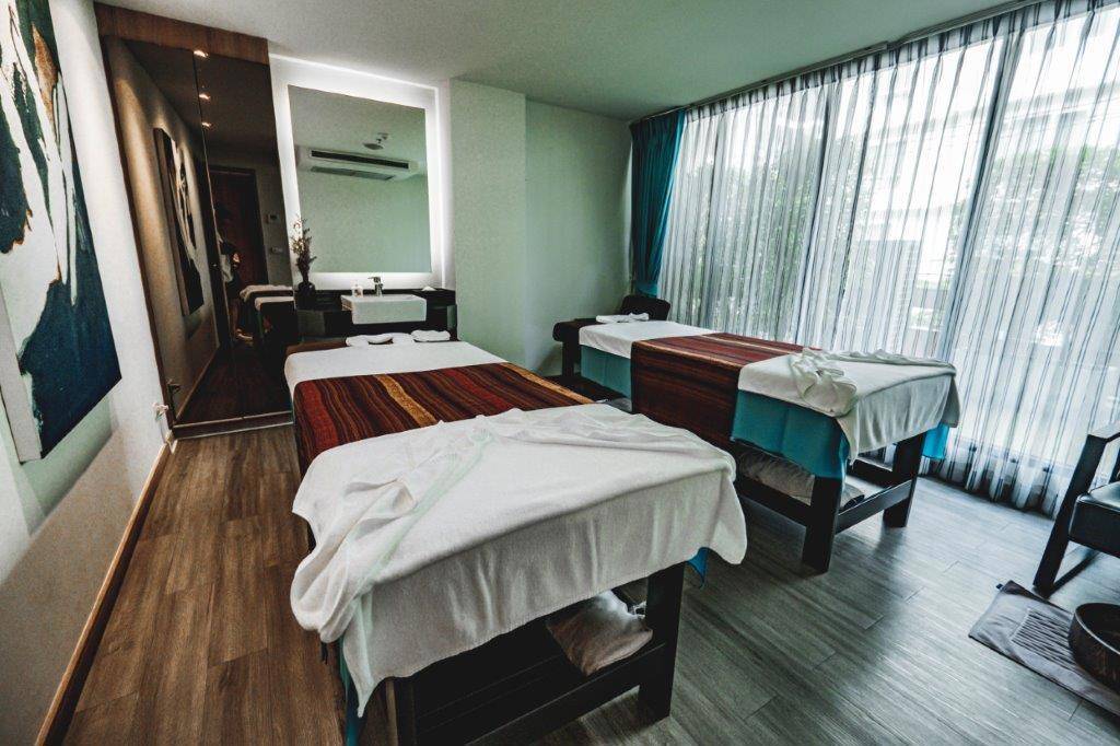 Cross Vibe Bangkok Sukhumvit Hotel 