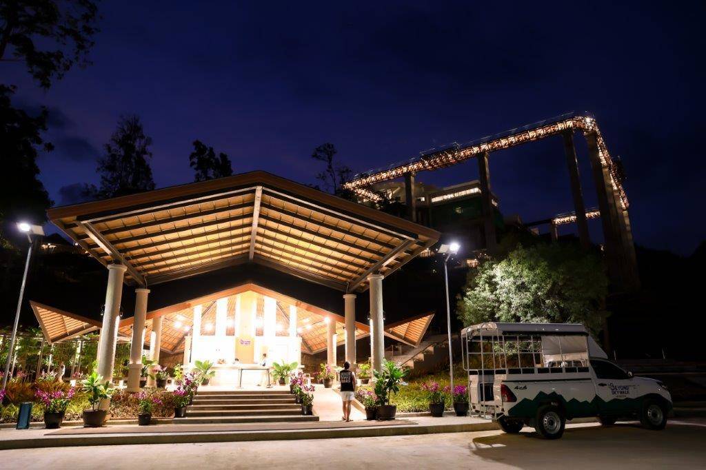 Beyond Skywalk Nangshi