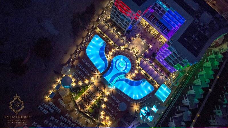 Azura Deluxe Resort & Spa Hotel