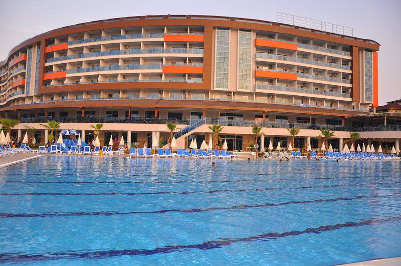 Lonicera World Hotel