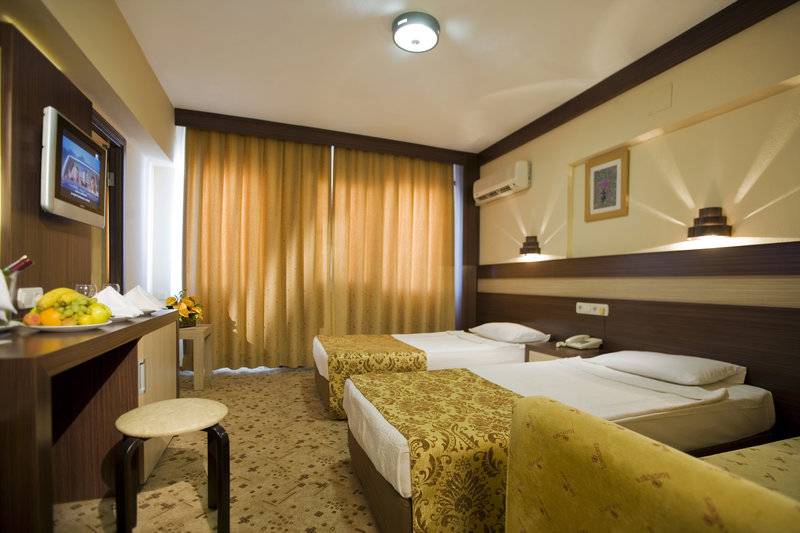 Lonicera World Hotel