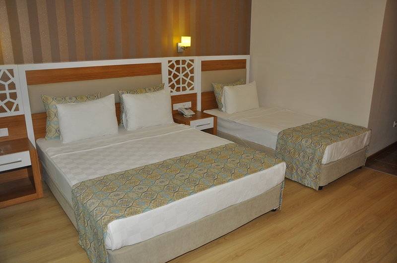 Lonicera World Hotel