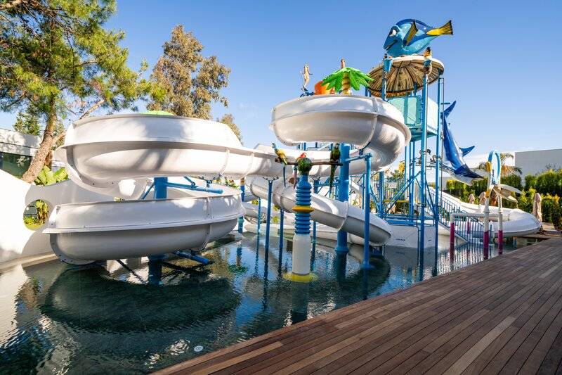 The Norm Collection Door'a