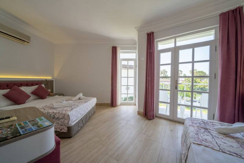 Lykia Botanika Beach Fun & Club