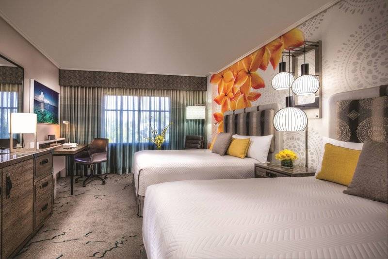 Loews Royal Pacific Resort at Universal Orlando Resort