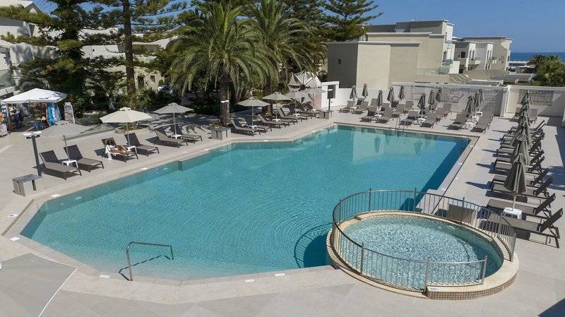 Vantaris Luxury Beach Resort