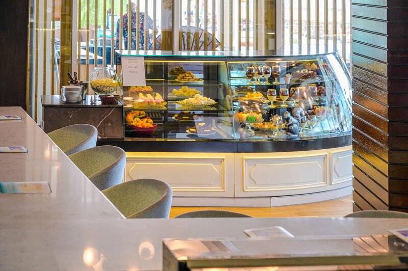 Effect Grand Victoria Hotel