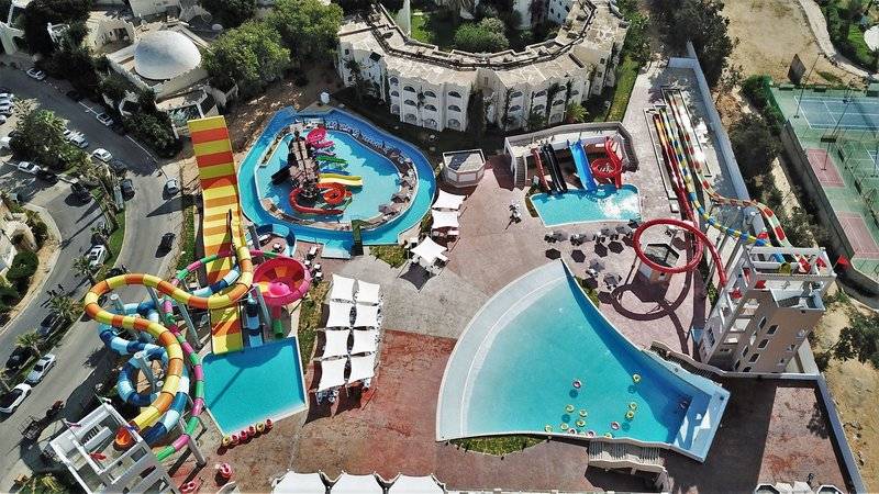 Mahdia Beach & Aquapark