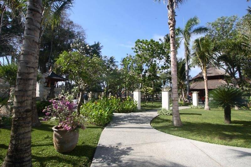 Segara Village Hotel