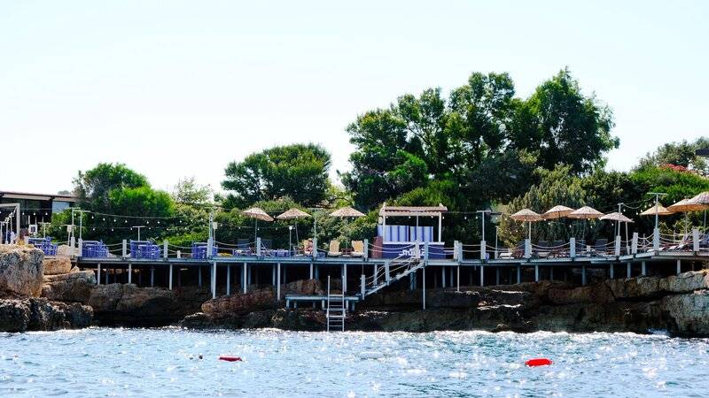 Maya Bistro Hotel Beach