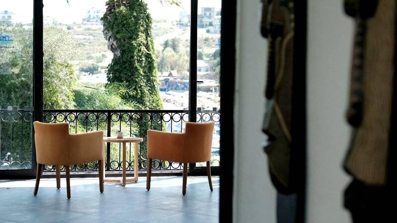 Maya Bistro Hotel Beach