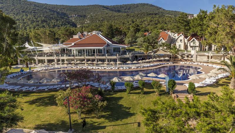 Long Beach Club Nature