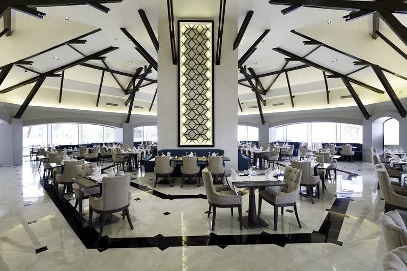 Long Beach Club Nature