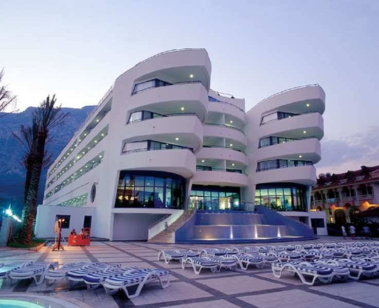 Catamaran Resort Hotel