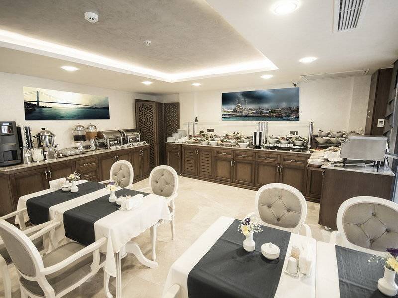 Antusa Palace Hotel & Spa