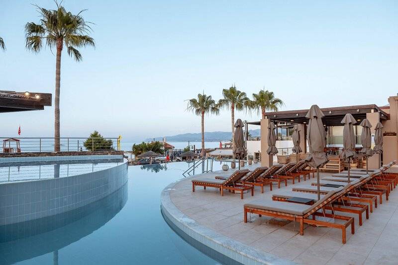 Blue Sea Beach Affiliated by Meliá Hotel