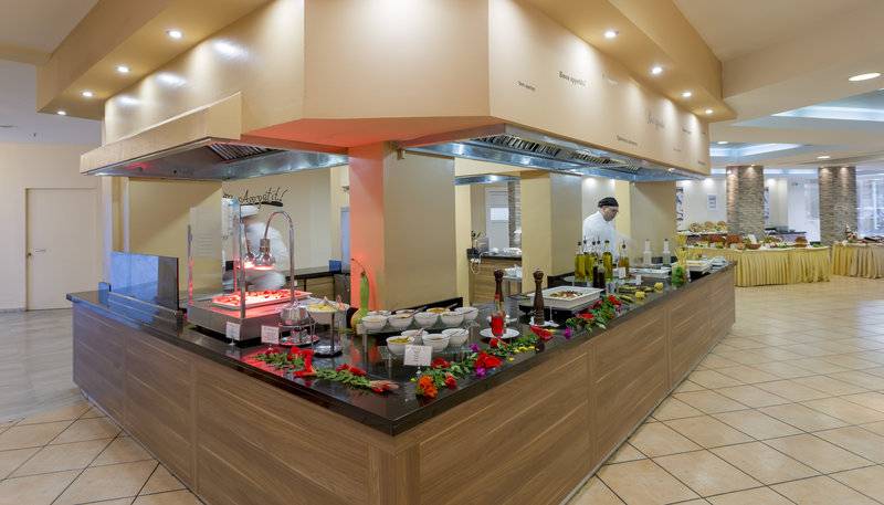 Dessole Dolphin Bay Resort