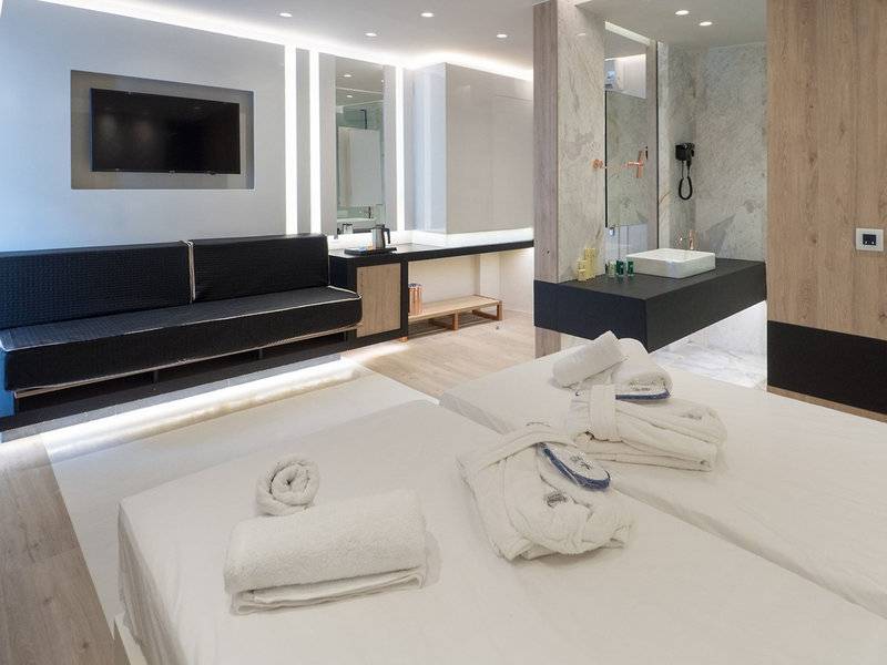 Kahlua Boutique Hotel