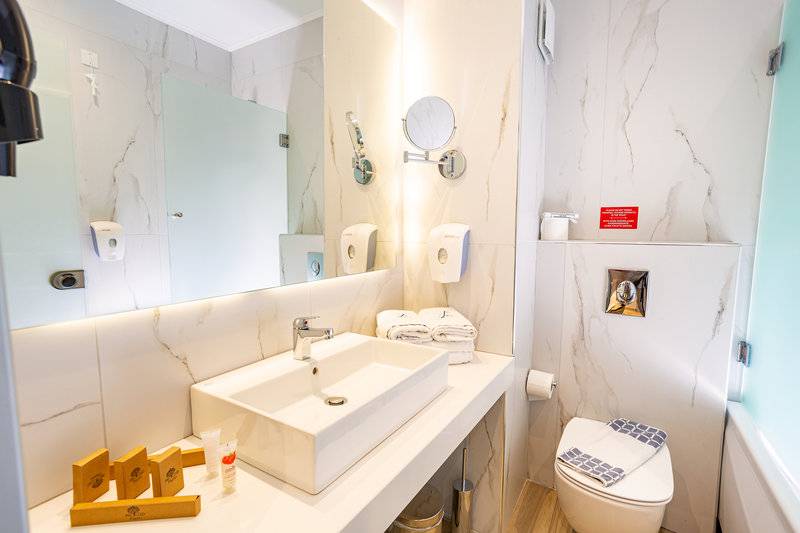 Lydia Maris Resort & Spa Hotel