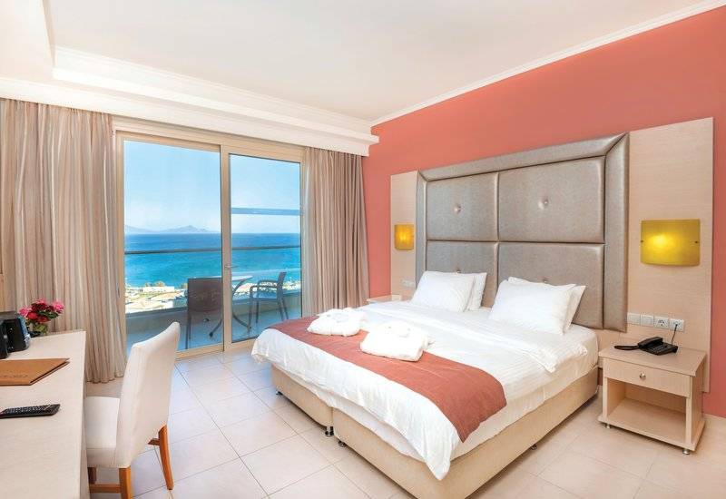 Grand Blue Beach Hotel