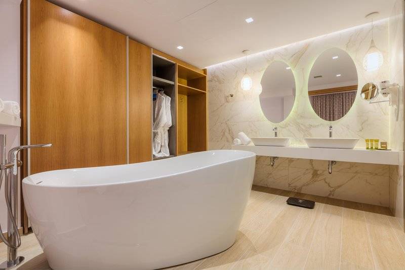 Blue Lagoon City Hotel