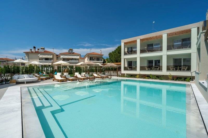 Mirablue Luxury Residences