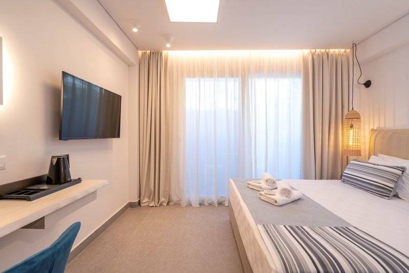 Mirablue Luxury Residences