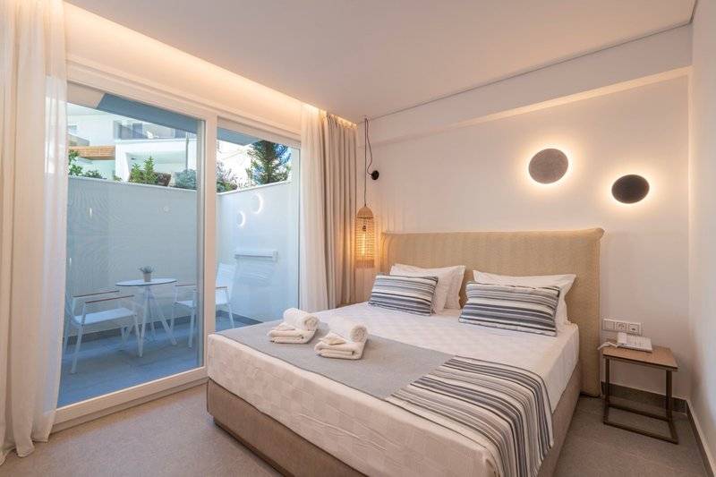 Mirablue Luxury Residences