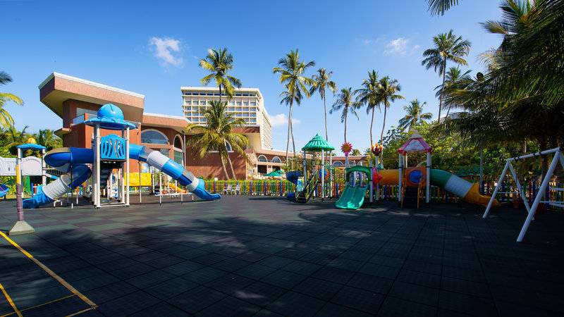 Araliya Beach Resort and Spa