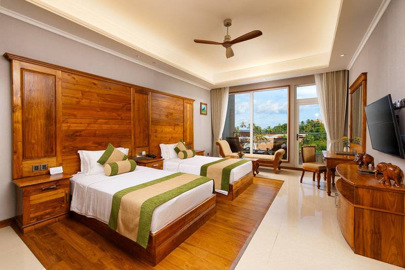 Araliya Beach Resort and Spa