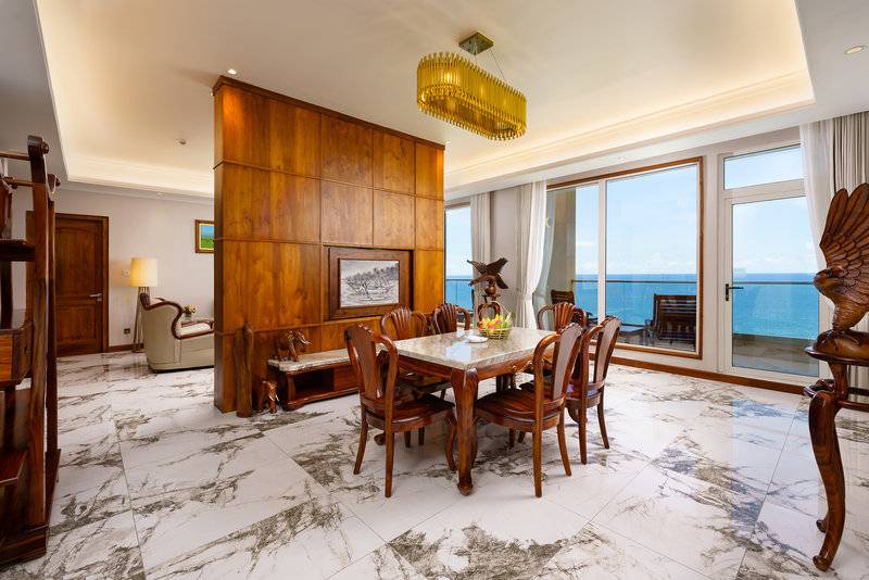 Araliya Beach Resort and Spa