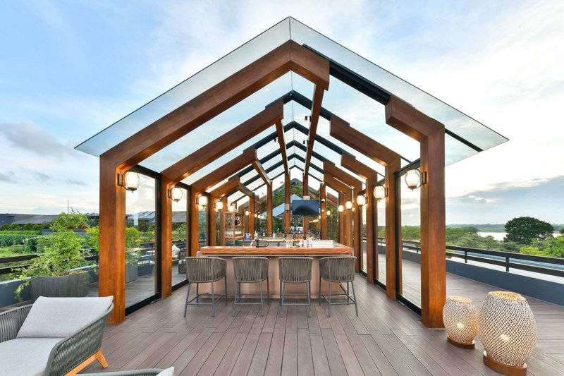 DoubleTree by Hilton Weerawila Rajawarna Resort