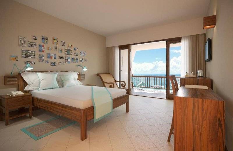 C Mauritius C Mauritius