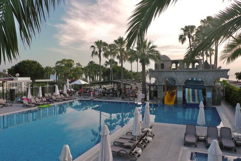 Thalia Unique  Beach Resort Hotel