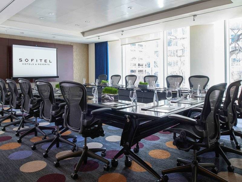 Sofitel Chicago Magnificent Mile Hotel