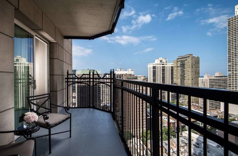 Waldorf Astoria Chicago